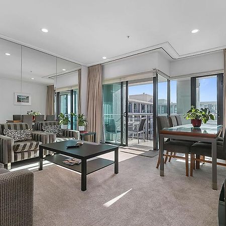 Stunning & Spacious Haven On The Waterfront! Auckland Exterior foto